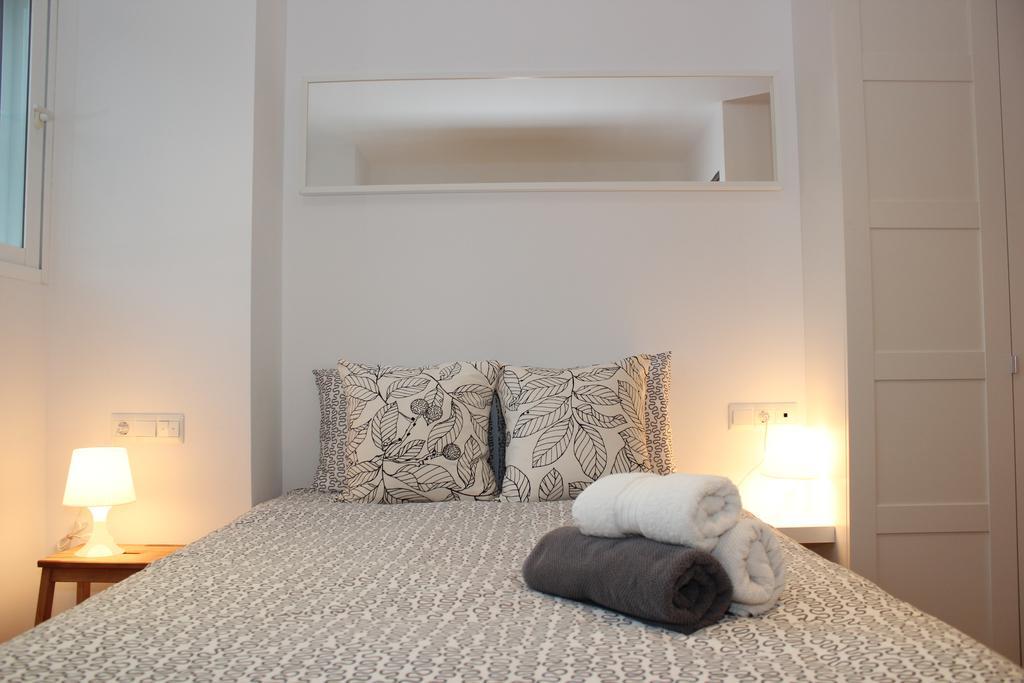 Apartamentos Clavero Μάλαγα Δωμάτιο φωτογραφία